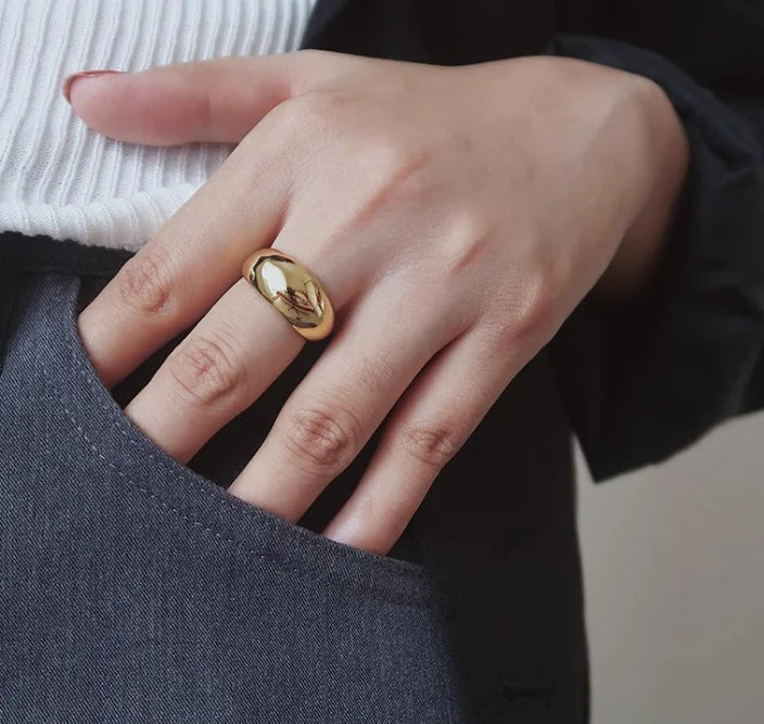 Elegant Vintage Western Ring
